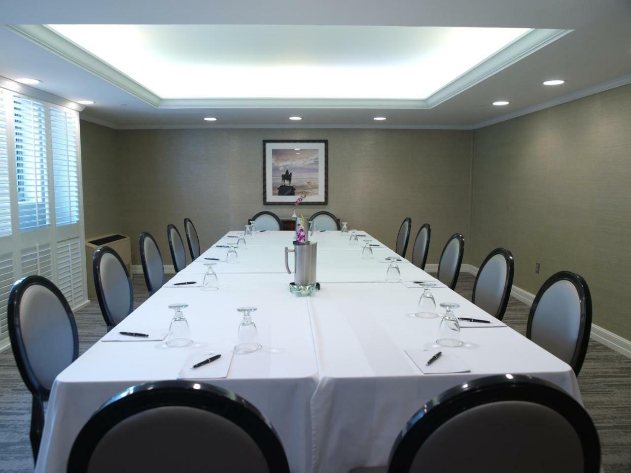 State Plaza 4*